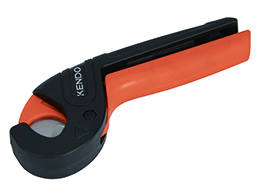 What are the advantages and precautions of using V-shape Blade PVC Cutter?