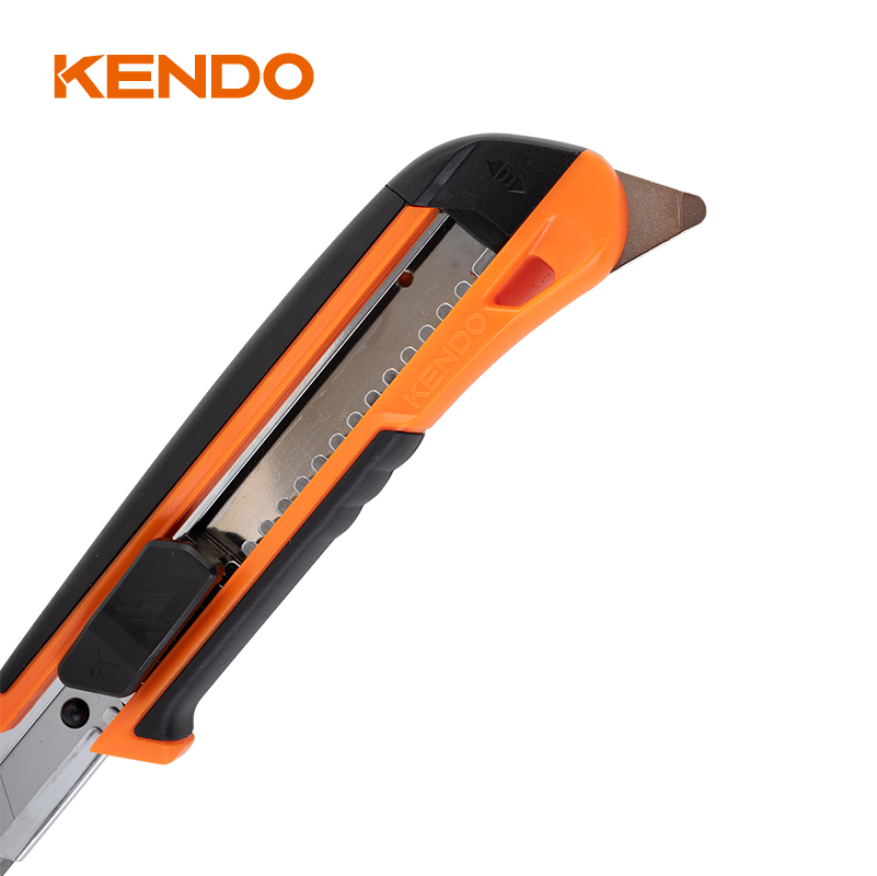 Snap off knife